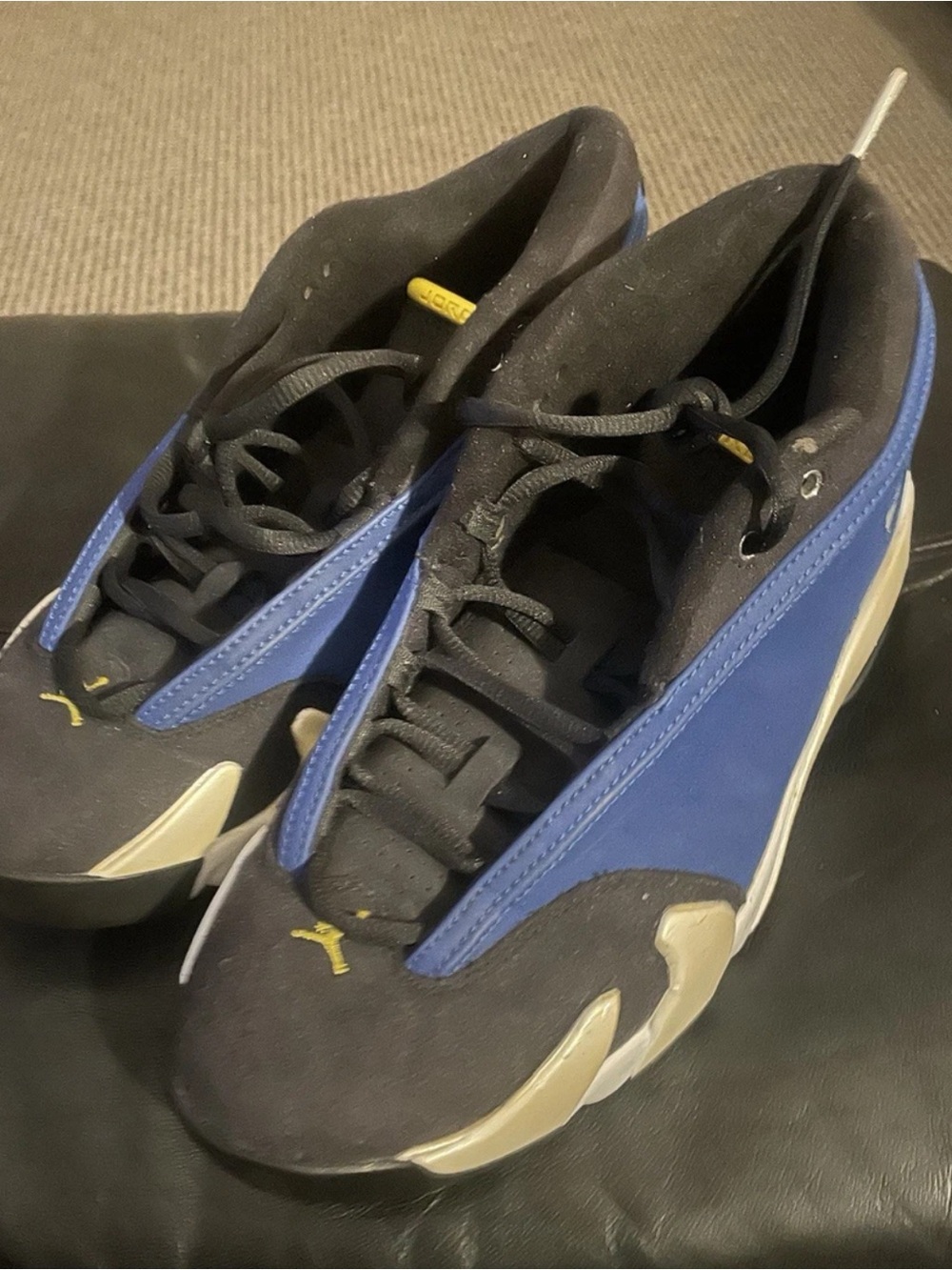Air Jordan 14 Retro 2015 Low Laney Size 8.5 Great Condition